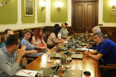 14 June 2019 The Deputy Chairman of the Committee on Education, Science, Technological Development and the Information Society Prof. Dr Ljubisa Stojmirovic in meeting with the representatives of “old” students 